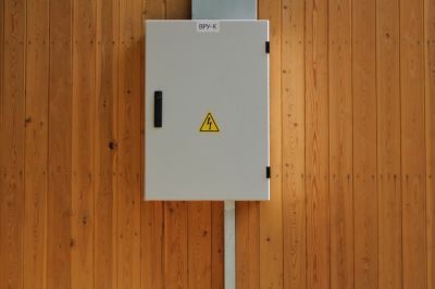 Avoid Dangerous Situations by Repairing Your Breaker Box!